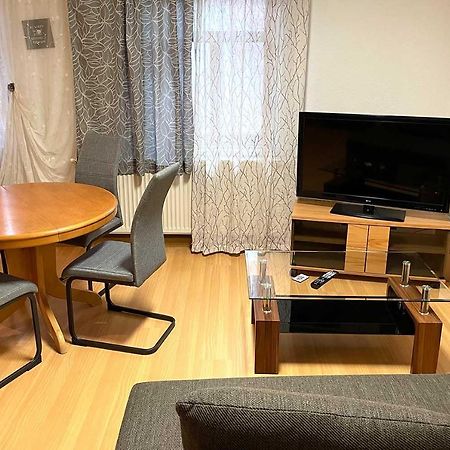 City Apartment With Wifi Near Jena Kahla  Kültér fotó