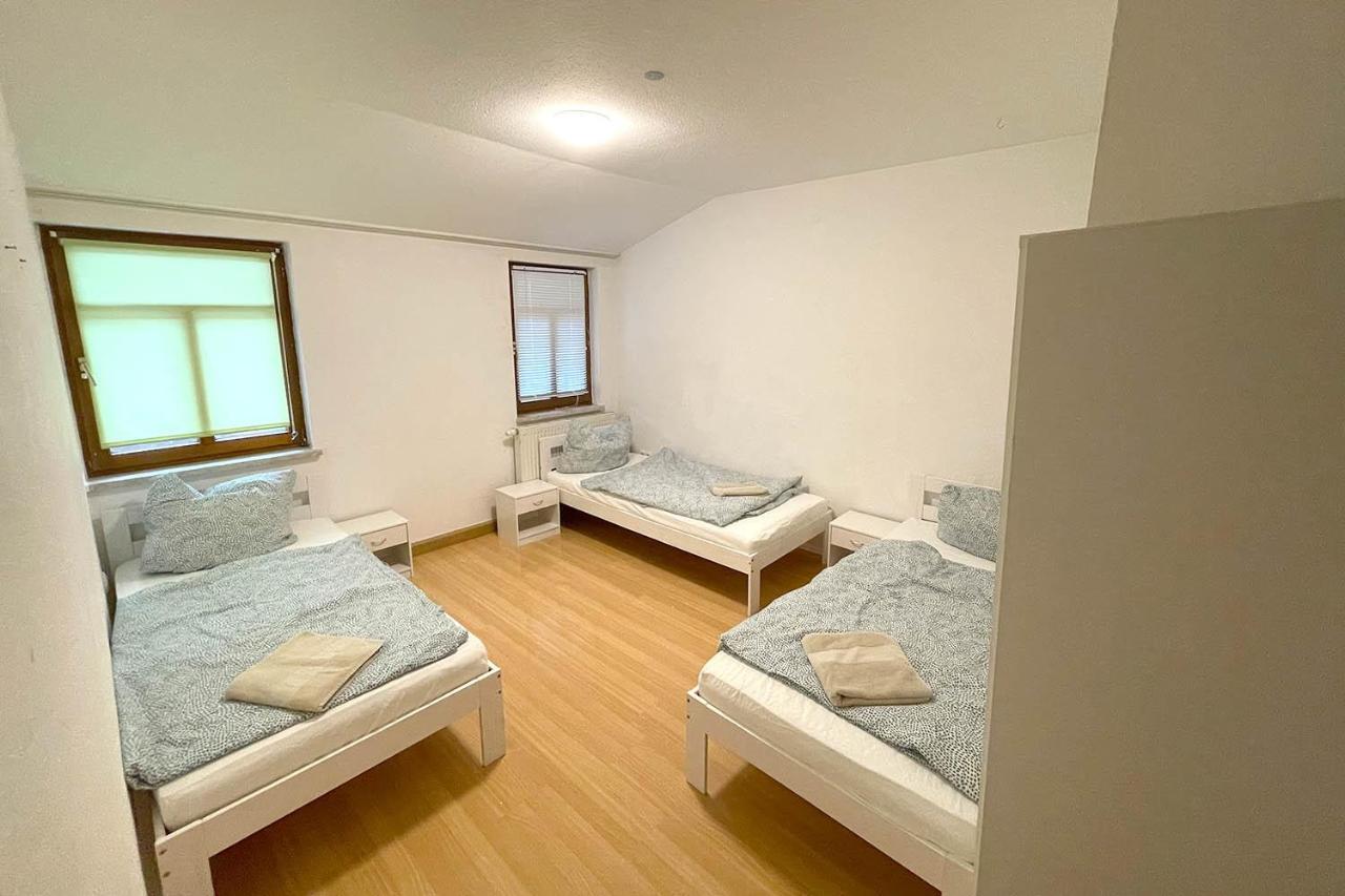 City Apartment With Wifi Near Jena Kahla  Kültér fotó
